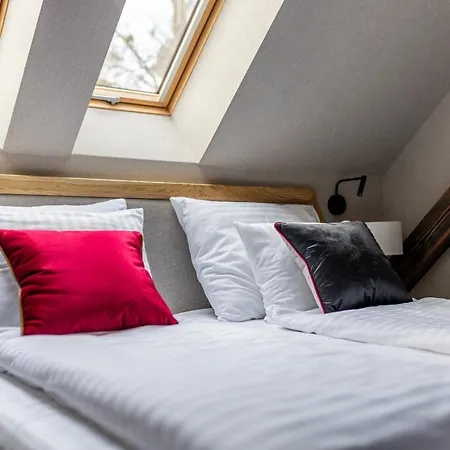 Milosna * クフィジン