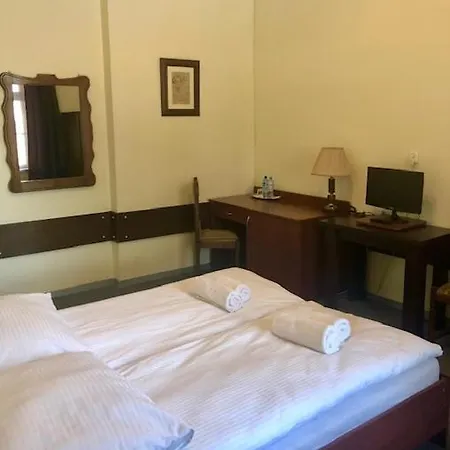 ホテル Milosna クフィジン